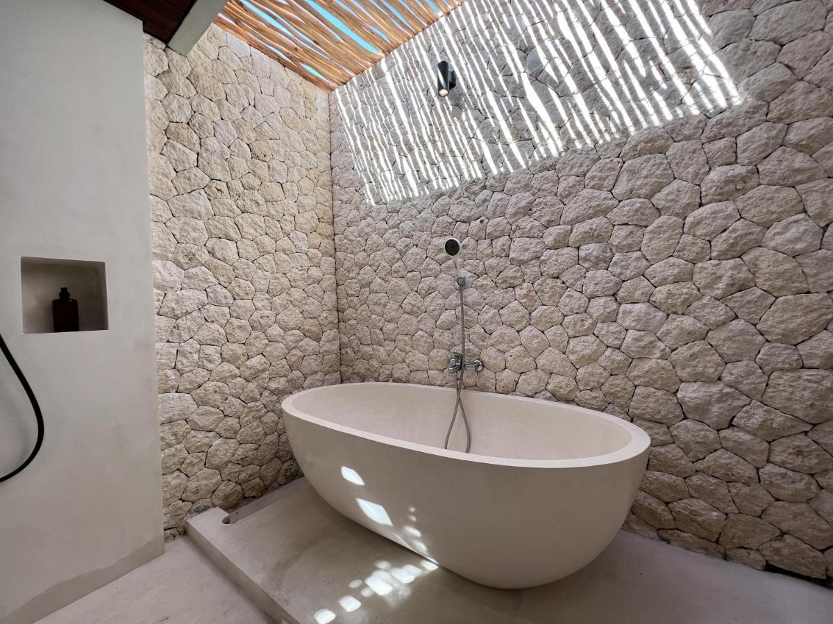 Moana Villa & Suites Bingin Uluwatu Extérieur photo